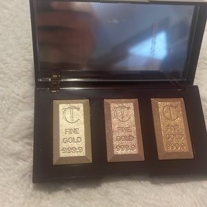 New! Charlotte Tilbury bar of gold highlighter palette